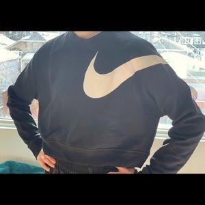 Nike Cropped sweater